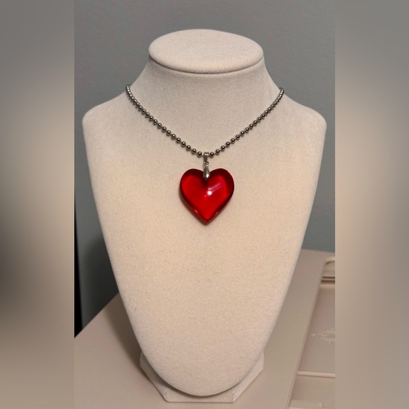 Red Crystal Heart Pendant Necklace Large Glass Heart Shaped Chunky 3D New Beaded - Picture 5 of 9